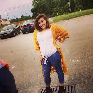 Meet your Posher, Alissa